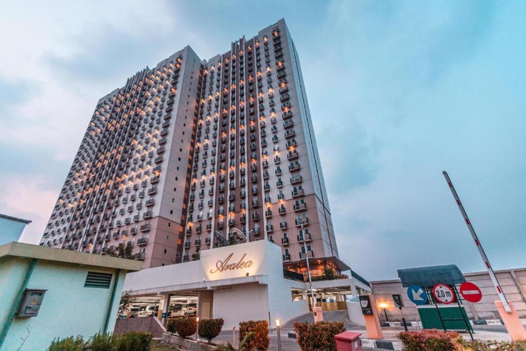 Azalea Suites Cikarang By Jayakarta Group Zewnętrze zdjęcie