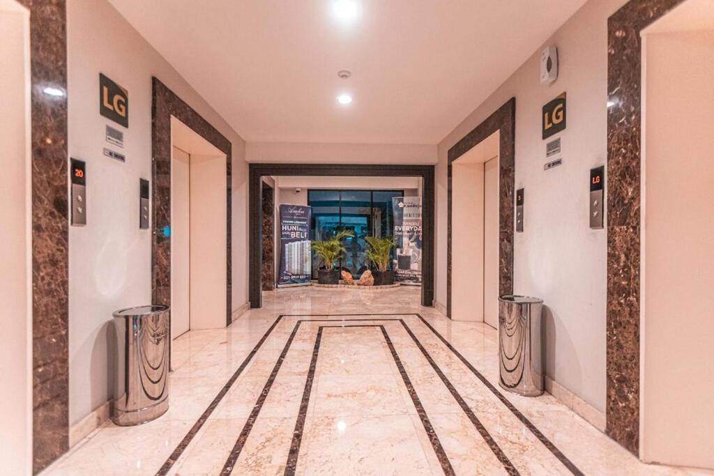 Azalea Suites Cikarang By Jayakarta Group Zewnętrze zdjęcie